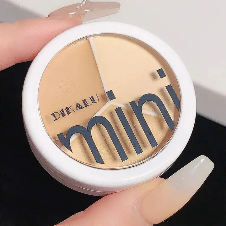 Generous 5g Size - Perfect for On-the-Go Touch-Ups